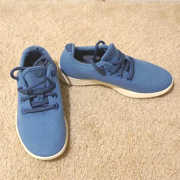 AllBirds Wool Runners size 7