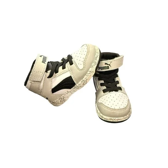 Puma‎  Rebound layup 385617-01  Shoes sneakers Size 5C