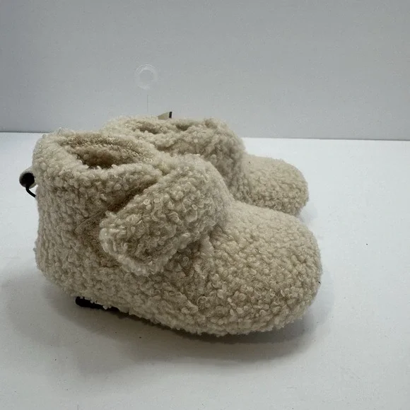 Wonder Nation Baby Boy Baby Girl  Bootie Slippers Faux Fur Cream Size 4c