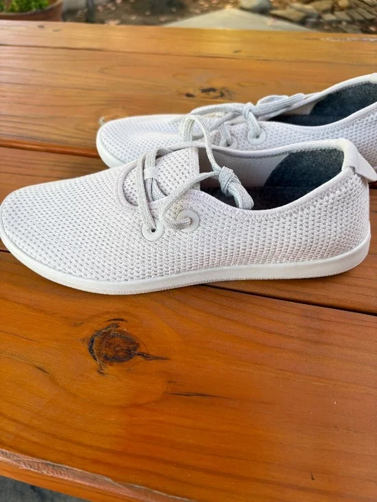 NWOB AllBirds Tree Skippers Size 9