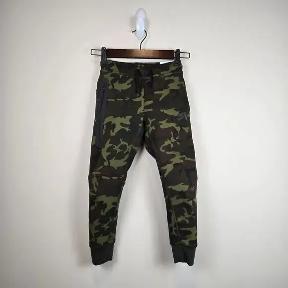 Nike Sportswear Tech Fleece Big Kids Size M/10-12 Camo Joggers Black/Sequoia