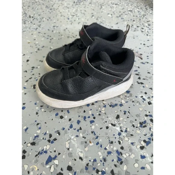 Nike Boys Air Jordan Max Aura 5 DZ4355 061 Black Basketball‎ Shoes Sneakers 10C