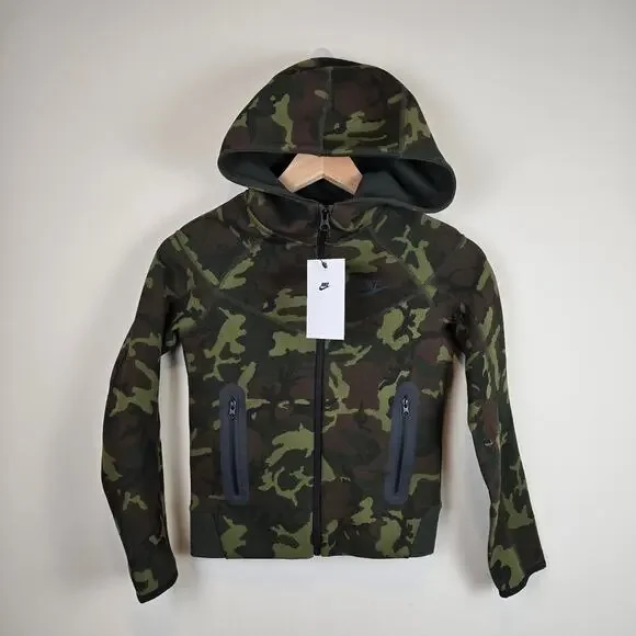 Nike Boys Size XS/6-7 Camo Tech Fleece Full-Zip Hoodie Sweatshirt FN9118-010