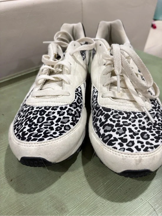 Reebok Cream and Black leopard Accent Low-Top Sneakers
