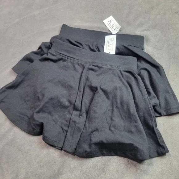 The Childrens Place Girls Black Skorts 2-Pack Size S 5/6 Jersey Knit Pull-On New