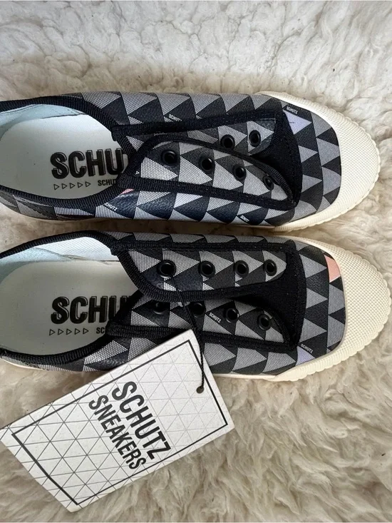 SCHUTZ Black & Gray Geometric Slip-On Sneakers