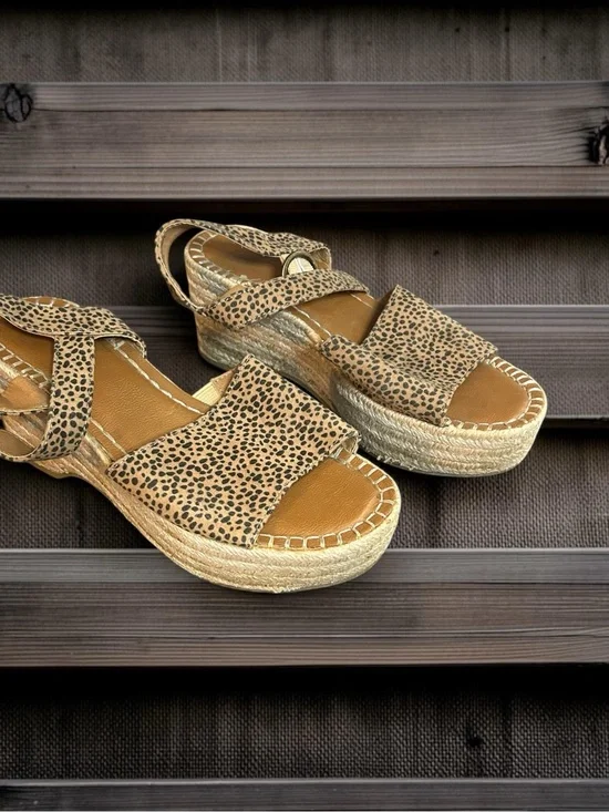 Universal Thread Leopard Print Espadrille Platform Sandals - Tan