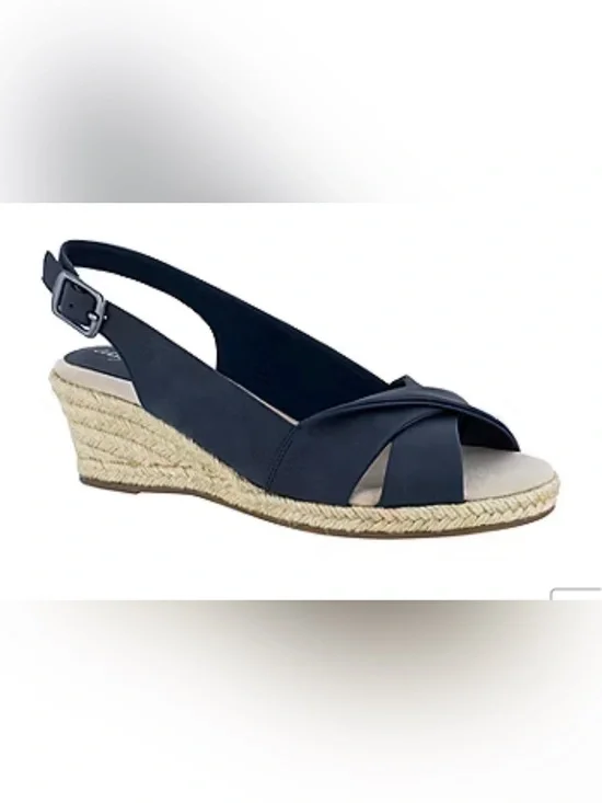 Easy Street Womens Maureen‎ Wedge Sandals. Size 9.5 NAVY