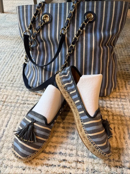 Talbots  Set Navy and White Espadrilles and Tote