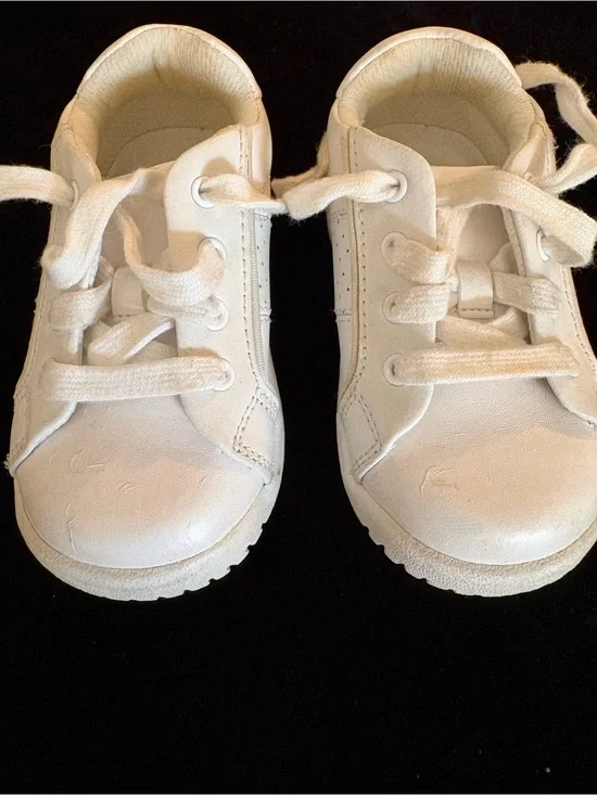Stride Rite White Lace-Up Baby Walker Sneakers “Shorty”