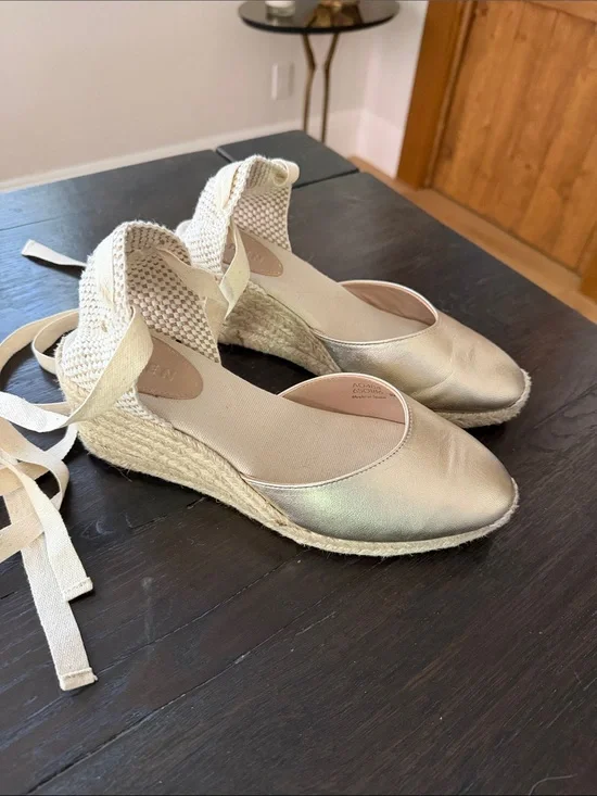 Boden Metallic Gold Espadrille Wedges with Ankle Ties
