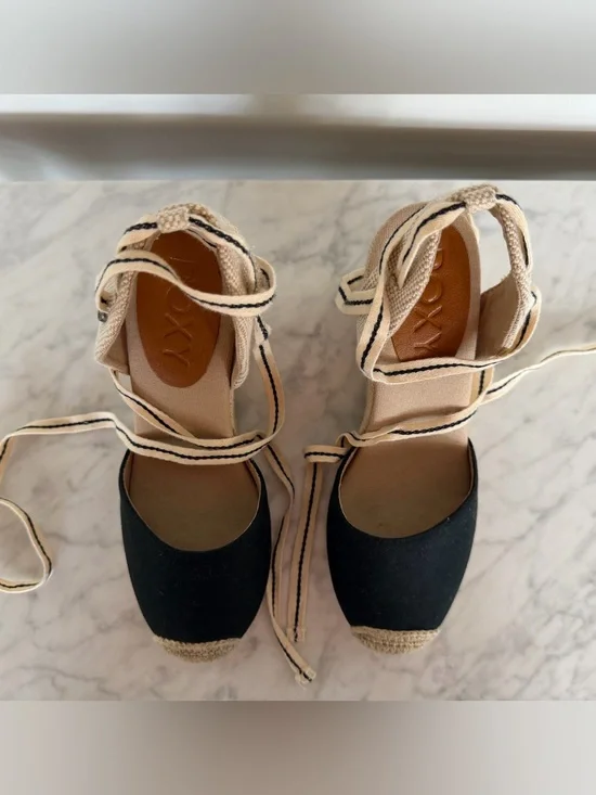 Roxy Black Canvas Lace-Up Espadrille Wedge Sandals Size 7 Ankle Wrap