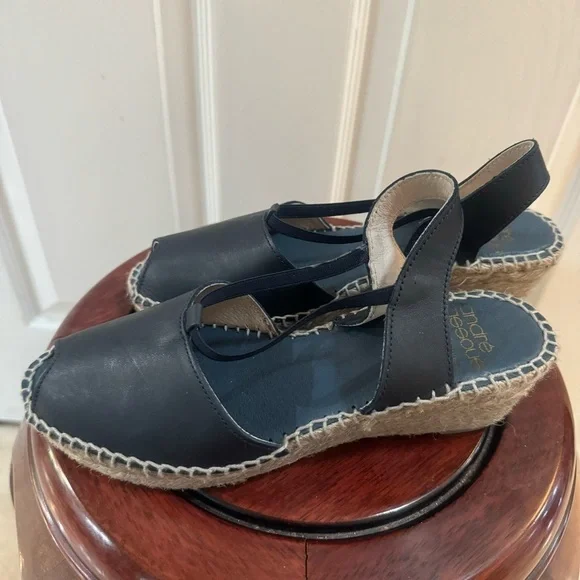 Andre Assous DAINTY Navy Blue Leather & Raffia Espadrilles Sandals 37
