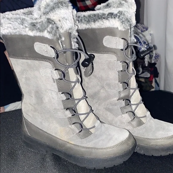 ALL IN MOTION GIRLS SIZE 3 WEATHERPROOF BOOTS FAUX FUR LINING SELF LACE UP CLEAN