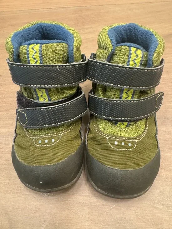 See Kai Run Toddler Winter Boots Olive Green Navy Fleece-Lined Size 8