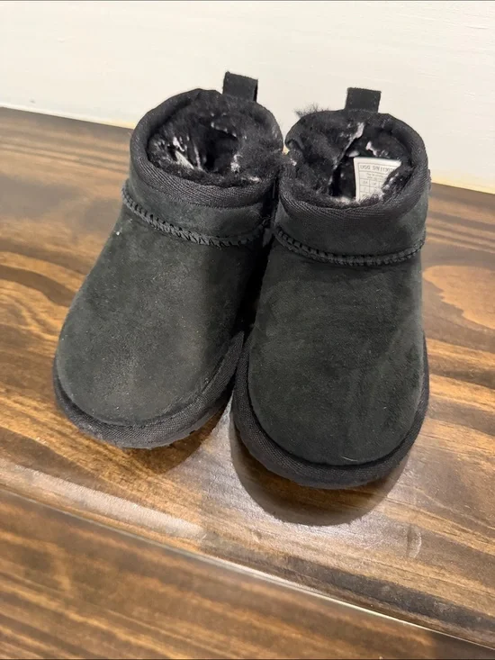UGG Kids Black Suede Shearling Boots