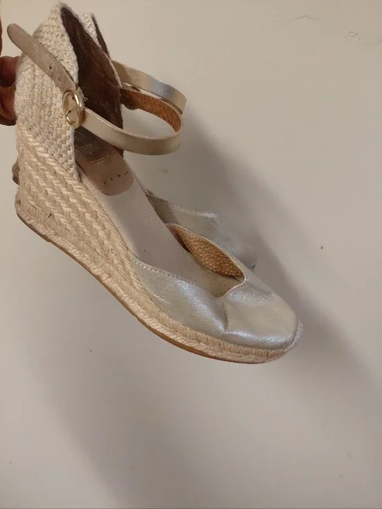 Kanna Womens Gold Slingback Espadrille Wedge Heels Sandals Size 5.5-6