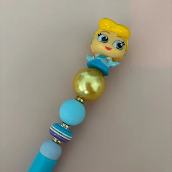 Disney Doorables: Cinderella: Cinderella Classic handmade beaded pen