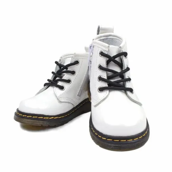 NWT Piper Finn Little Wonder & Co. Kids Size 6 Combat Boots Leather Snow White