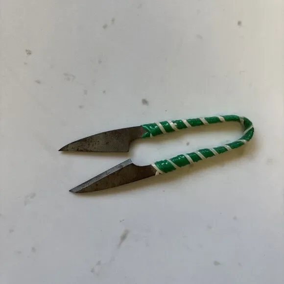 Vintage Japanese Embroidery Thread Cutting Gripping Scissor