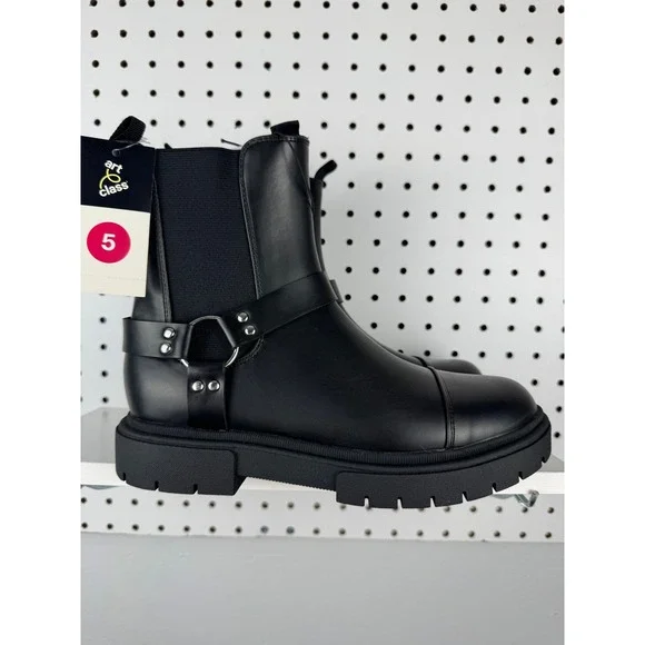 Art Class Black Harness Boots Kids Size 5 Chunky Lug Sole Side Zip Ankle Boots