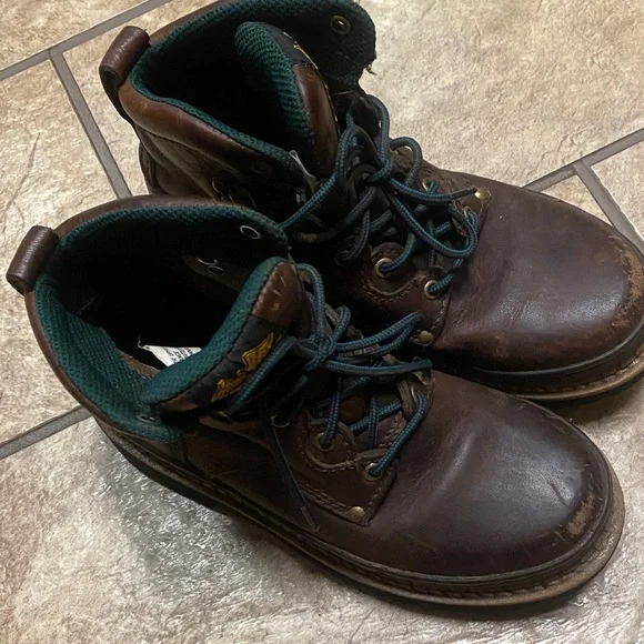 Georgia Boot Youth Size 2M  Dark Brown Leather Lace Up Boots Hiking Gorpcore