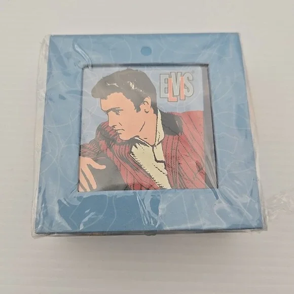 Elvis Cube Stationary‎ Pad