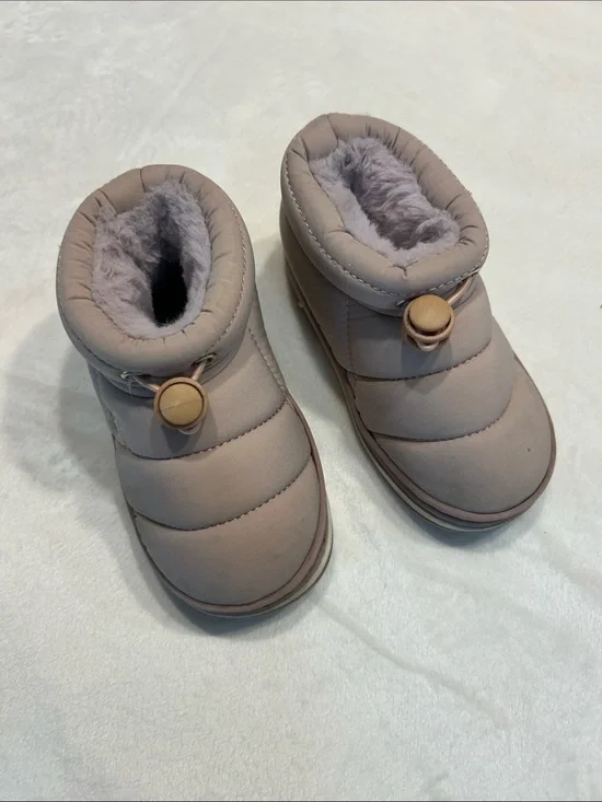 Kids Puffer Booties - Mauve Cozy Winter Shoes