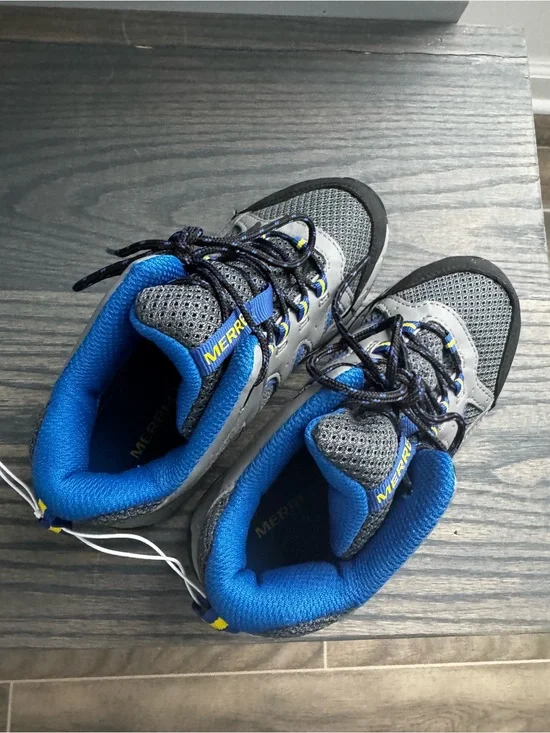 Boys size 13 Merrell waterproof boots