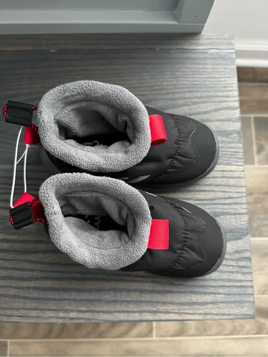 Child size 10 Adidas Mono Fit fleece-lined boots