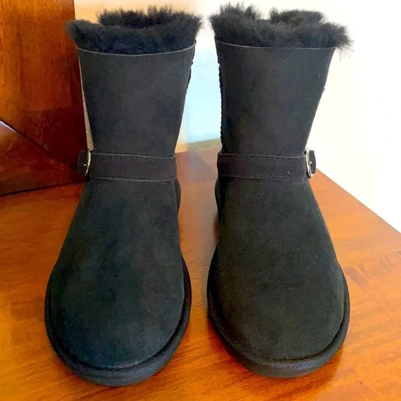 Kids Costco Faux Fur Boots size K1 Black