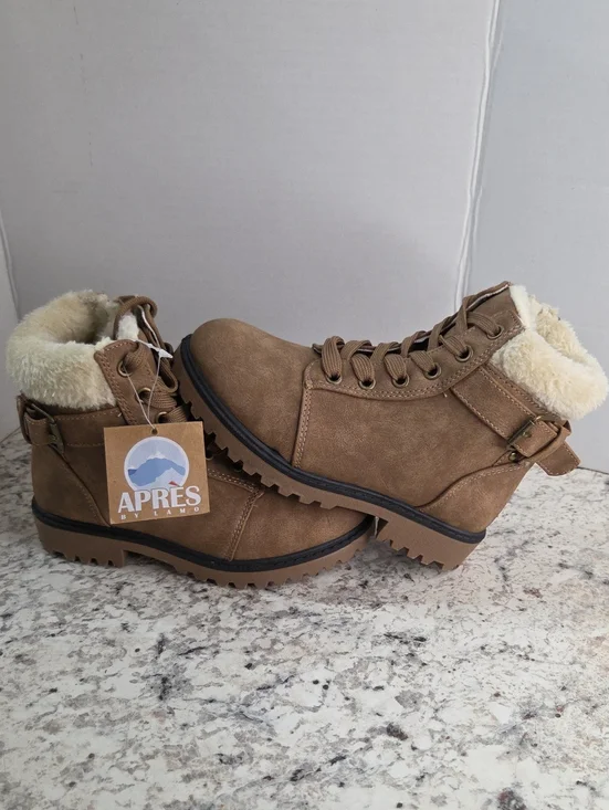 Apres By Lamo Kids Boots..12y