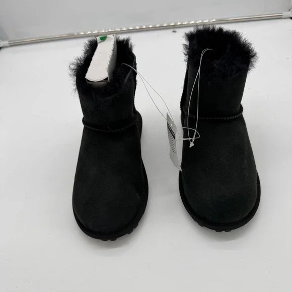Kirkland Signature Kids Black Shearling Suede Ankle Boots Size 2 7771011