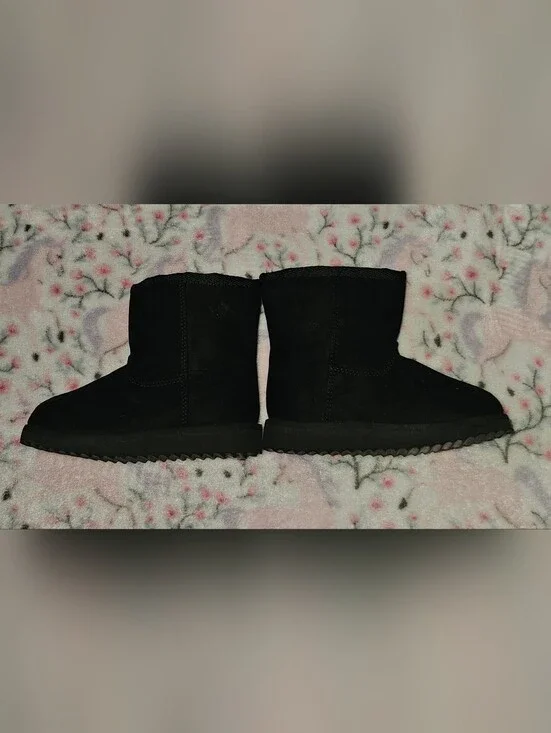 Classic Black Suede Winter Boots