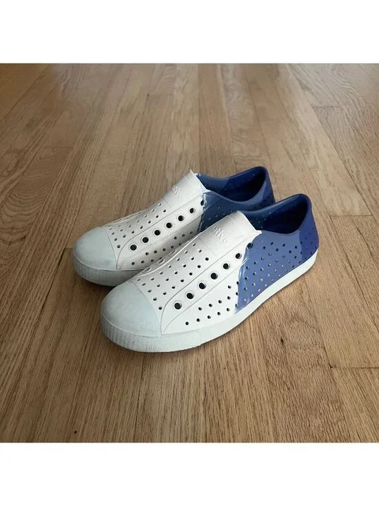 Native Jefferson Blue White Perforated Slip On Rubber Shoes Size Men 7/Women's 9