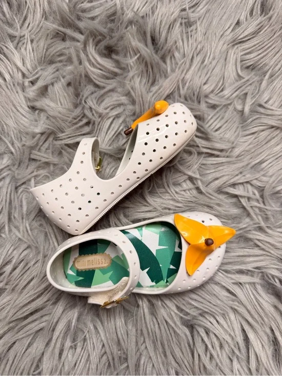 Mini Melissa White Girls' Jelly Mary Janes with Yellow Accent