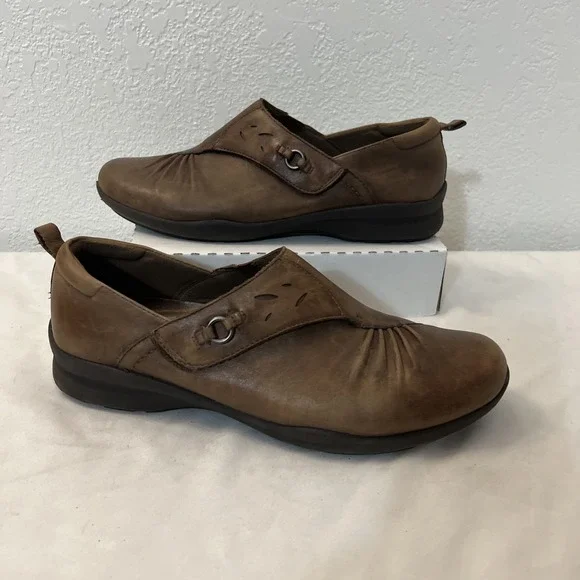 Earth Shoes Womens Size 11 Amity Brown Leather‎ Shoe Comfort Career Adjustable