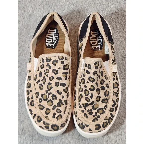 Hey Dude sunapee desert Slip On Shoes Women 9 Leopard Print Tan Black Loafer