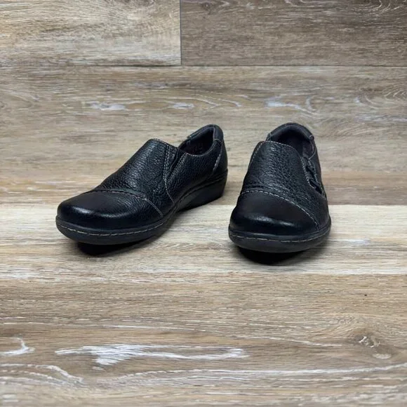 Clarks Evianna Black Leather Slip On Shoes Women's Size 6