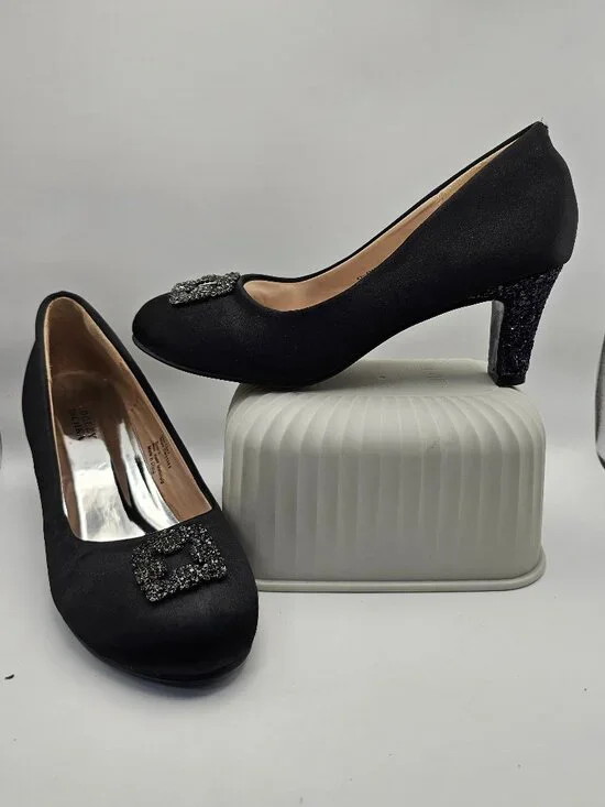 Badgley Mischka “Marcy” Girls’ Black Satin Block Heel Dress Pumps – Size 3