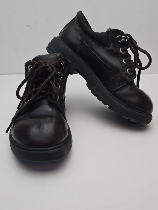 Curfew Boy's Brown Dress Shoe in Size 1 Model/SKU BY4157/31-0536