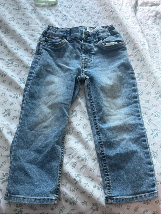 OshKosh B’gosh Classic Jeans – Size 3