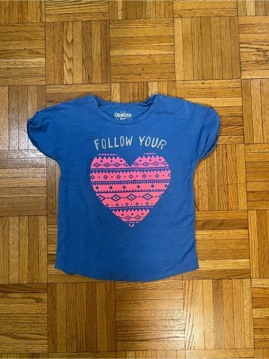 Summer Kids OshKosh B'gosh Blue Tee with Pink Heart Graphic size 6