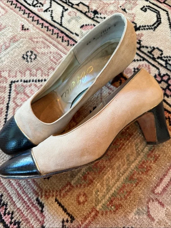 Vtg Mezzo Suede with Chocolate Toe Cap