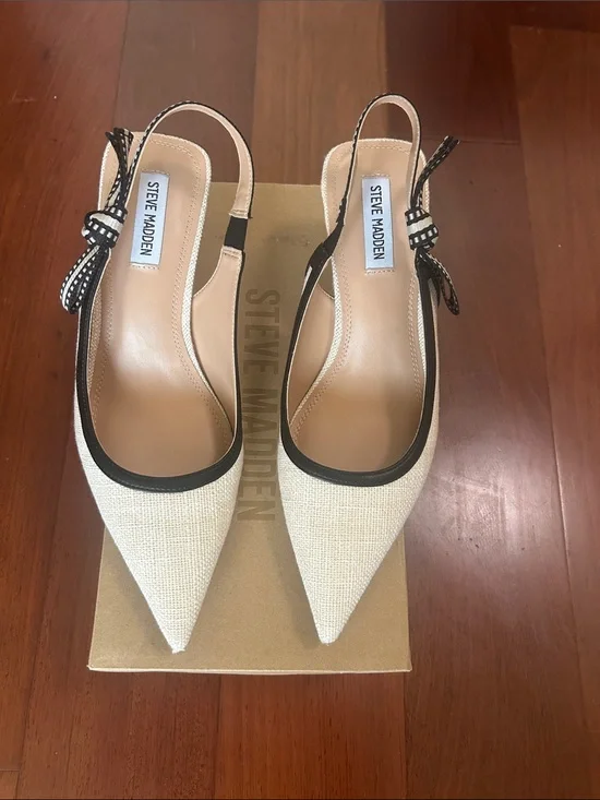Steve Madden Cream and Black Pointed Slingback Heels with Bow Accent 9.5
