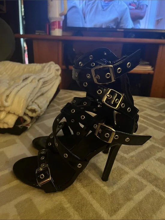 Black Strappy Buckle High-Heel Sandals