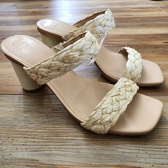 A New Day Women's Braided Basil Heel Mule Sandals Size 10 Tan Straw NEW