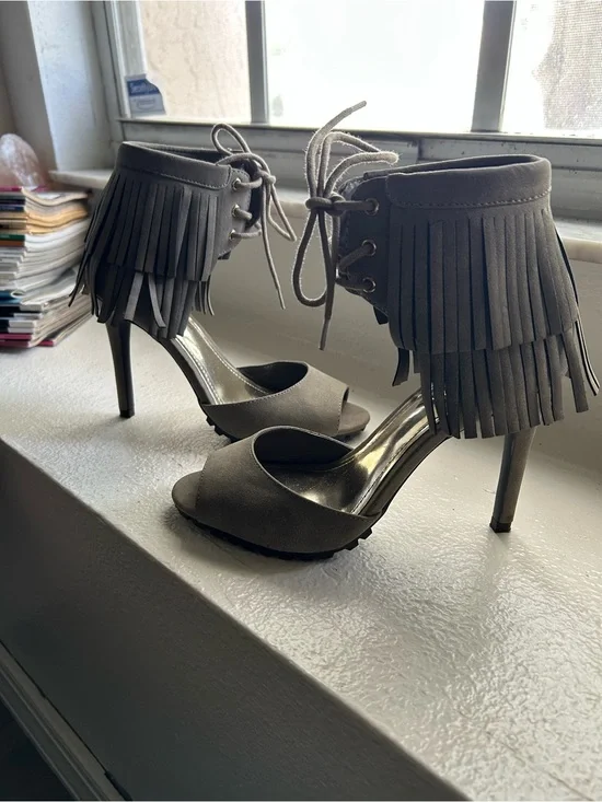 Jennifer Lopez Fringe Suede Peep Toe Heels in Taupe