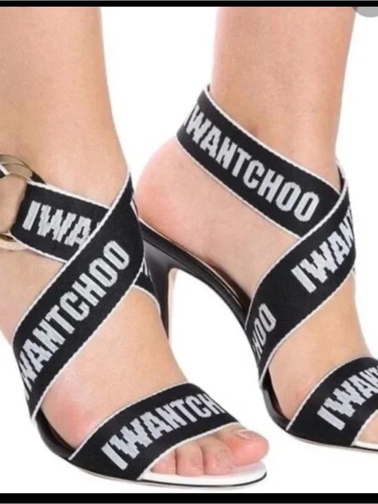 Jimmy Choo Heels LOGO 
