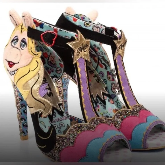 RETIRED HARD TO FIND LIKE NEW Irregular Choice Miss Piggy Diva Statement Heels 8